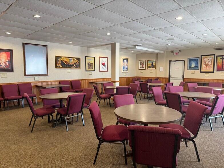 More Photos Of 621 1st Ave S, Buffalo Specialty For Sale