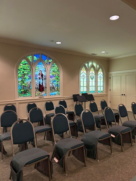 More Photos Of 201 E Bennett Ave, Glendora Religious Facility For Lease