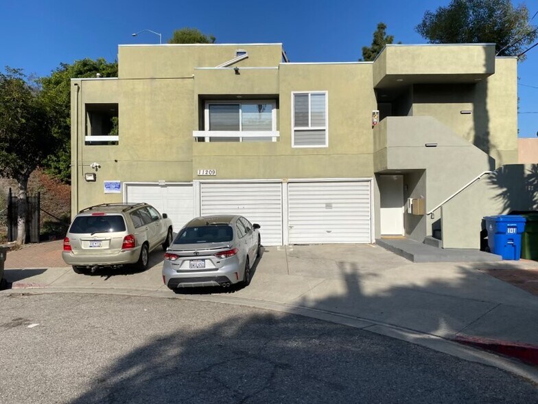 Primary Photo Of 11209 Sardis Ave, Los Angeles Multifamily For Sale