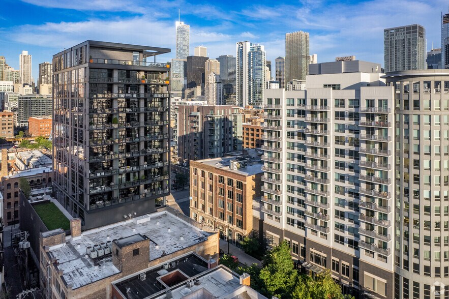 More Photos Of 415 W Huron St, Chicago Loft Creative Space For Sale