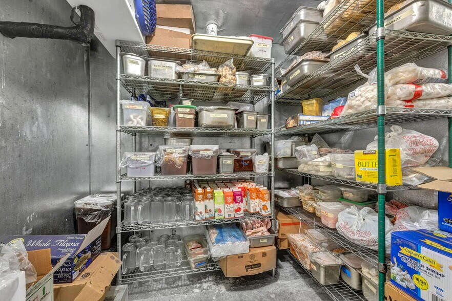 More Photos Of 2021 E Charleston Blvd, Las Vegas Storefront Retail Office For Lease