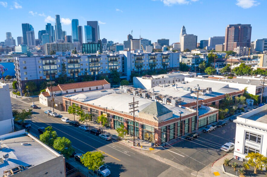 More Photos Of 821-835 E 3rd St, Los Angeles General Retail For Lease