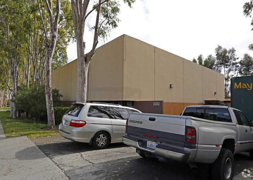 More Photos Of 22962 El Pacifico Dr, Laguna Hills Warehouse For Lease