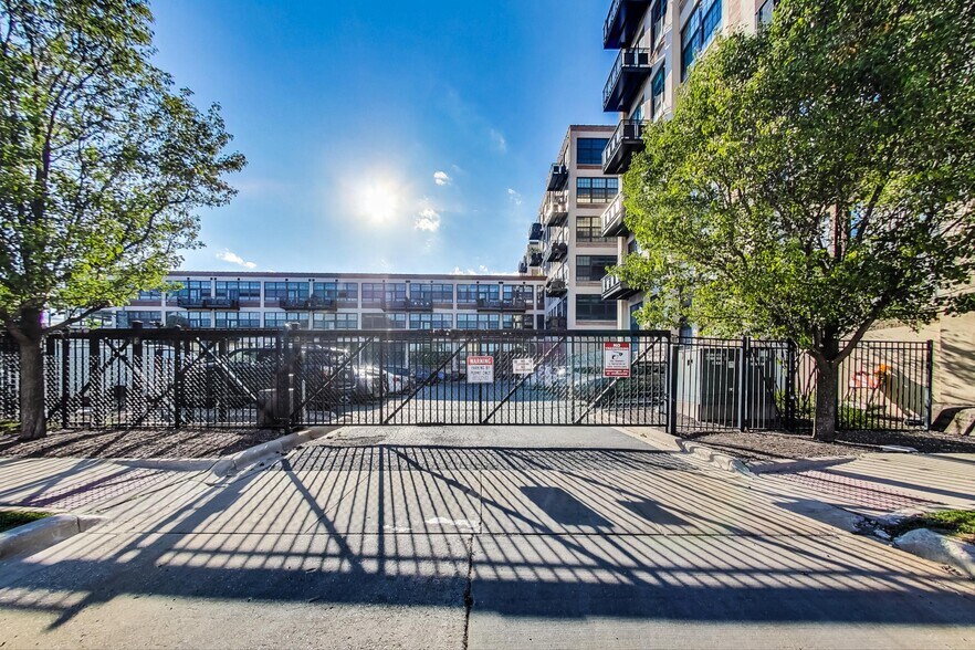 More Photos Of 3963 W Belmont Ave, Chicago Apartments For Sale