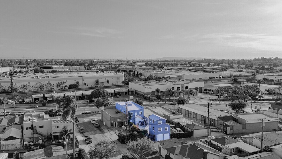 More Photos Of 8317 Whittier Blvd, Pico Rivera Storefront Retail Residential For Sale