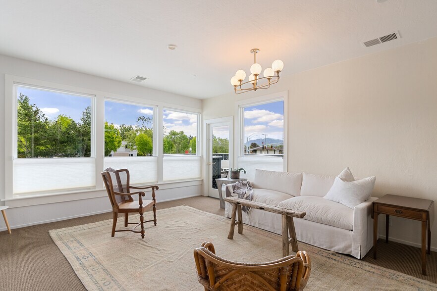 More Photos Of 125-131 Camino Alto, Mill Valley Office For Lease