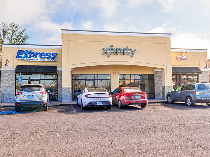 Primary Photo Of 2250 14th Ave SE, Albany Freestanding For Sale