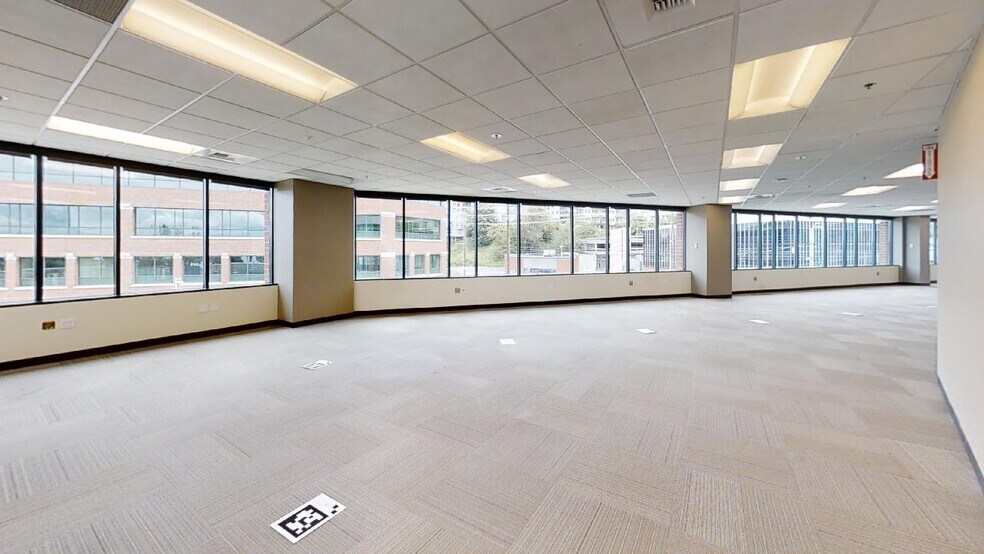 More Photos Of 351 Elliott Ave W, Seattle Unknown For Lease