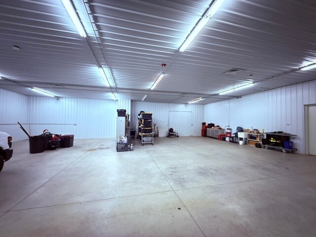 More Photos Of 3500 Constitution Dr, Springfield Warehouse For Sale