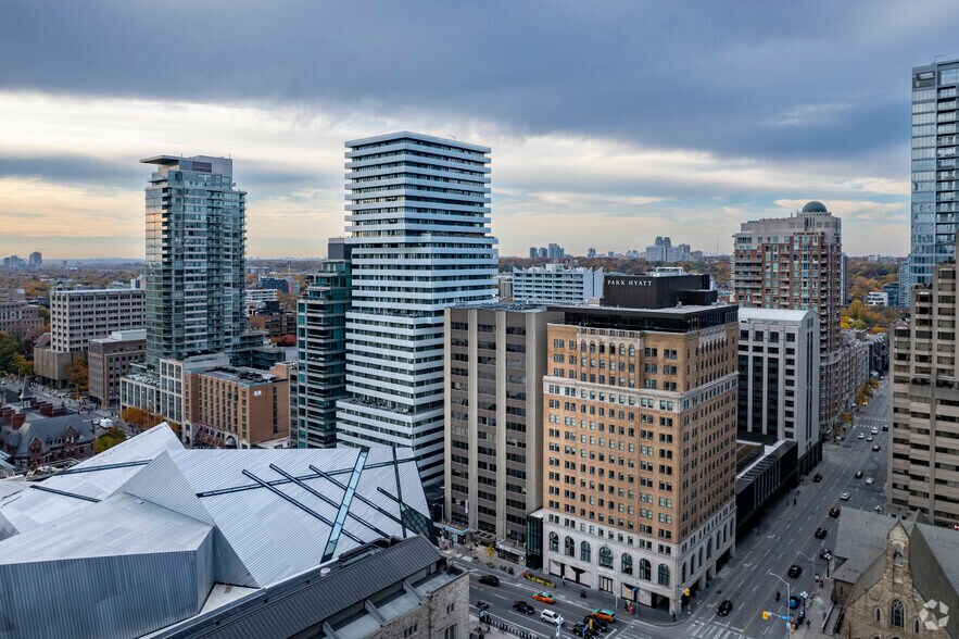 More Photos Of 180 Bloor St W, Toronto Office Residential For Lease