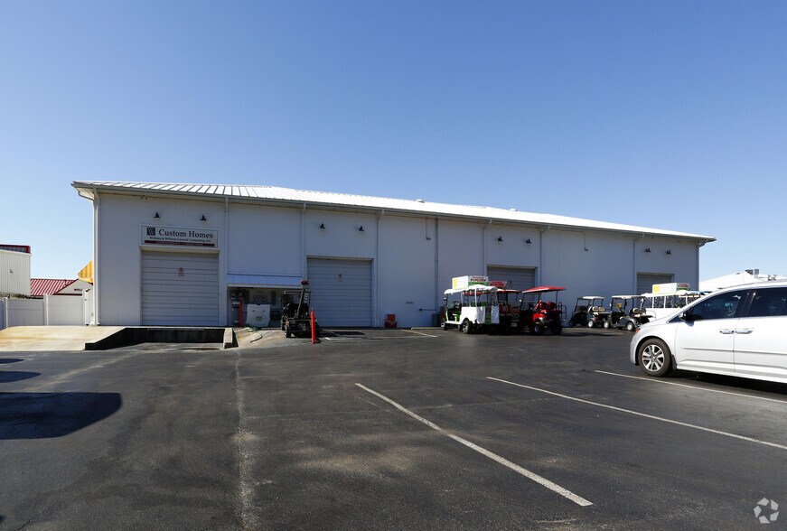 More Photos Of 1204 N Lake Park Blvd, Carolina Beach Light Distribution For Sale