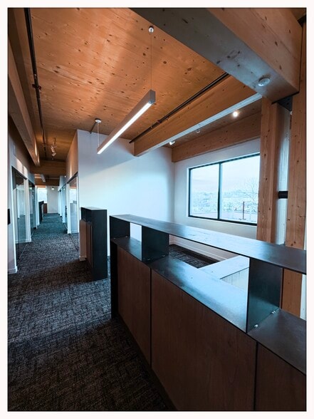 More Photos Of 2422 E 7th St, Austin Office For Lease