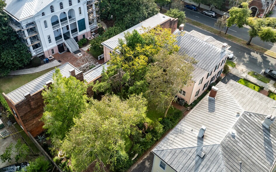 More Photos Of 12 N 5th Ave, Wilmington Office Residential For Sale