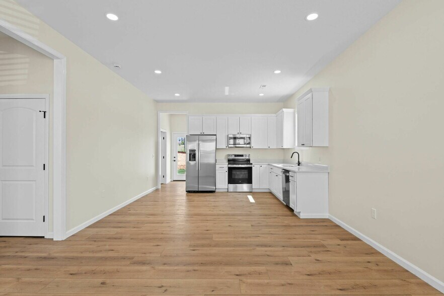 More Photos Of 1763 Strawberry Meadows Way, Knoxville Apartments For Sale