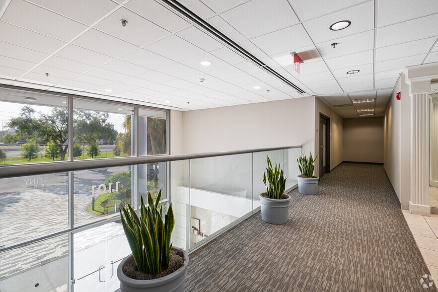 More Photos Of 1101 N Lake Destiny Dr, Maitland Office Residential For Lease