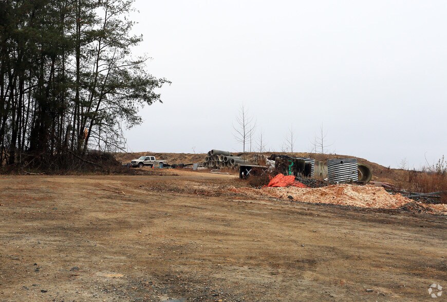 More Photos Of 600 Principio Pky W, North East Unknown For Lease