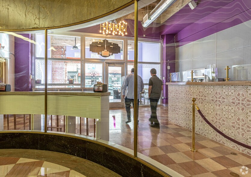 More Photos Of 169 E Flagler St, Miami Office For Lease