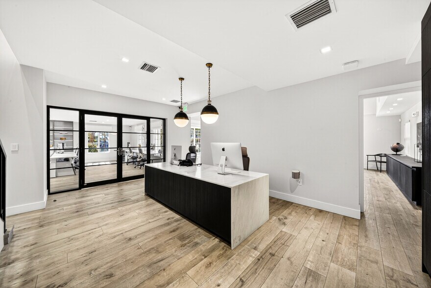 More Photos Of 5801 Biscayne Blvd, Miami Loft Creative Space For Lease