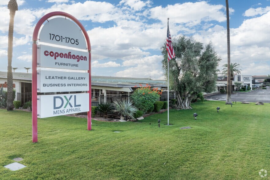 More Photos Of 1701 E Camelback Rd, Phoenix Freestanding For Lease