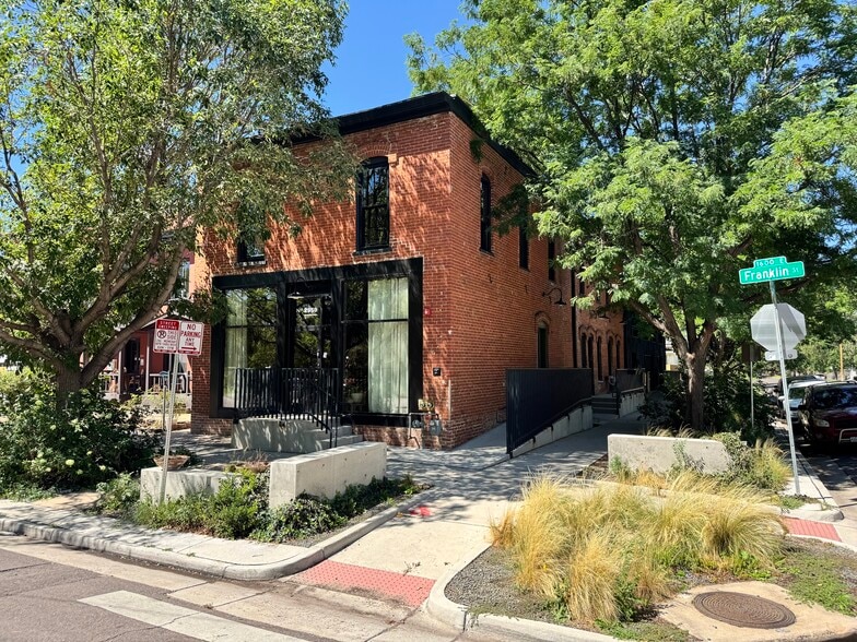 More Photos Of 2959 Franklin St, Denver Loft Creative Space For Lease