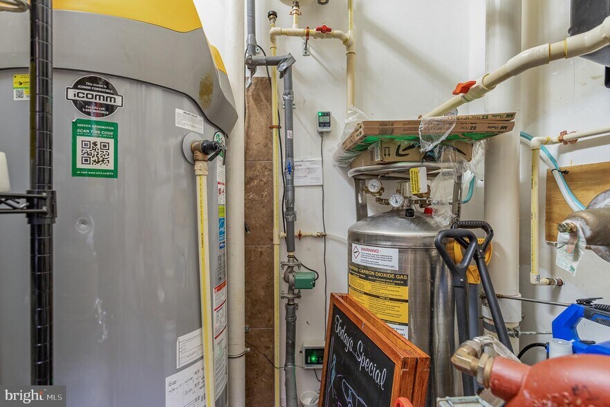 More Photos Of 132 W Main St, Westminster Restaurant For Sale