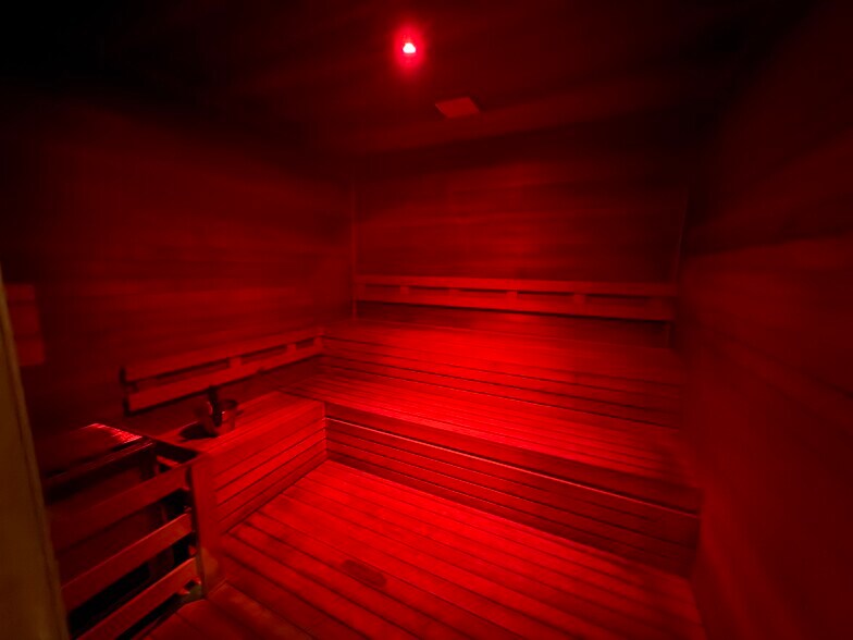 More Photos Of 1495 N Park Dr, Weston Showroom For Sale