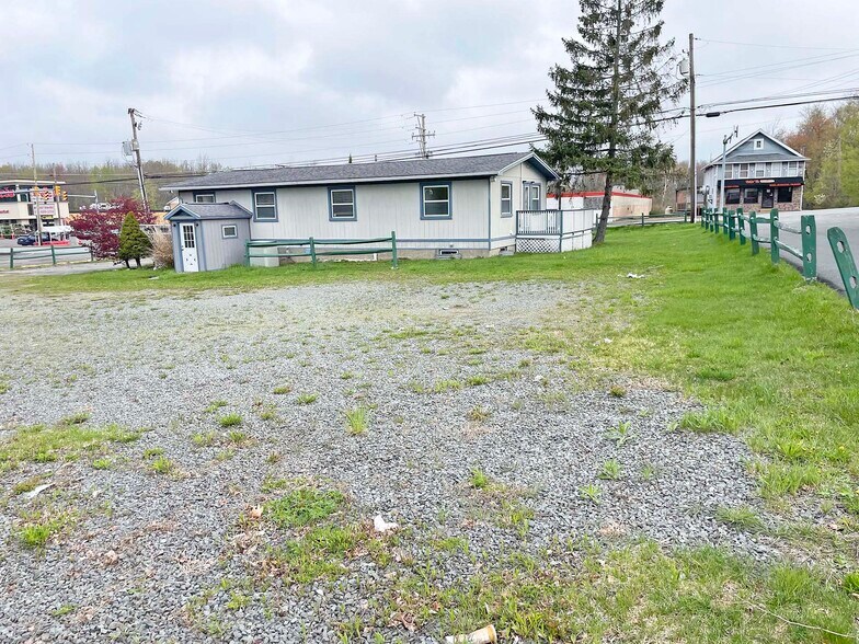 More Photos Of 596-602 Hamlin Hwy, Hamlin Restaurant For Sale