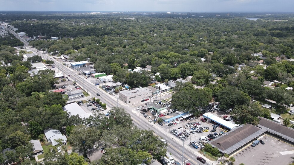 More Photos Of 7279 N Nebraska Ave, Tampa Auto Repair For Sale