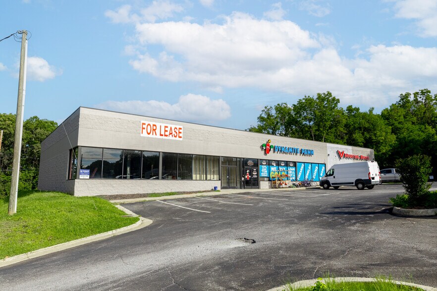 More Photos Of 4846 S Amherst Hwy, Madison Heights Unknown For Lease