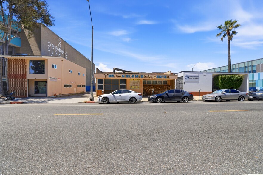 More Photos Of , Inglewood Office For Sale
