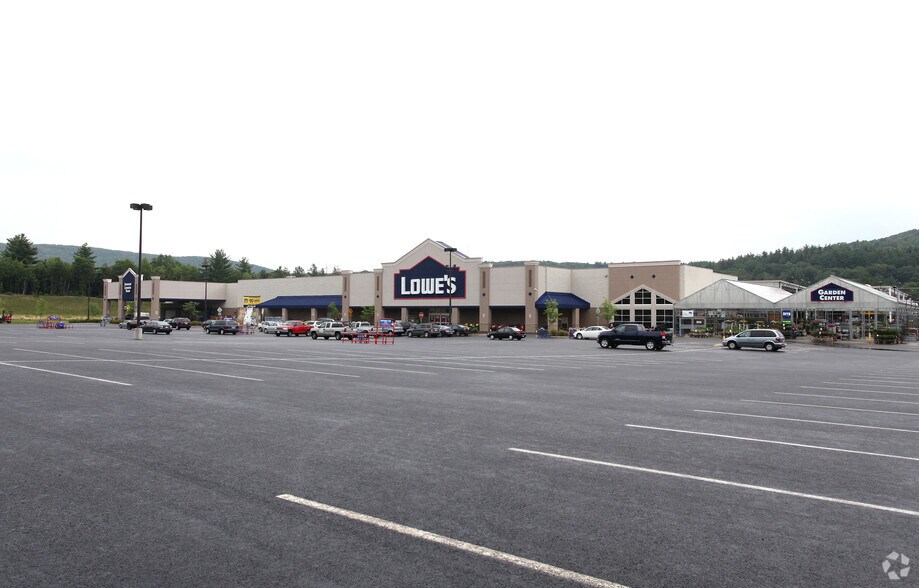 More Photos Of 350-352 Palmer Rd, Ware Unknown For Lease