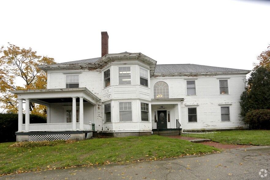 More Photos Of 15 Union St, Milford Office For Lease
