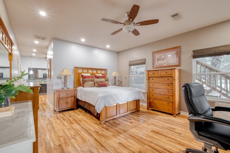 More Photos Of 1474 County Road B, Lexington Specialty For Sale