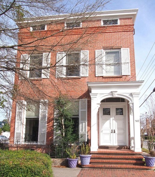 Primary Photo Of 502 Pollock St, New Bern Office For Lease