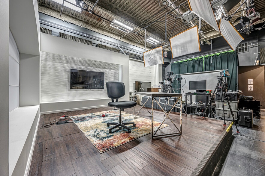 More Photos Of 3800 N May Ave, Oklahoma City Office For Sale