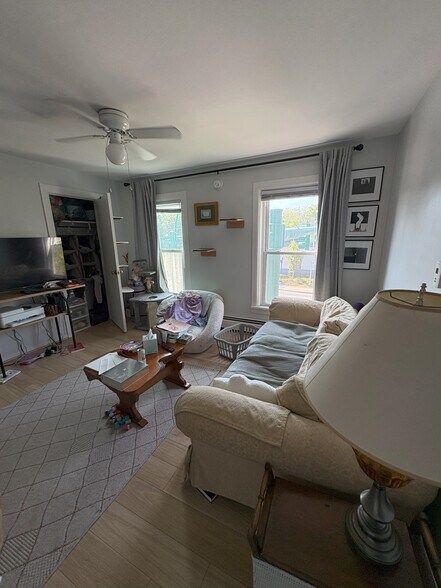 More Photos Of 17 Mechanic St, Westbrook Apartments For Sale