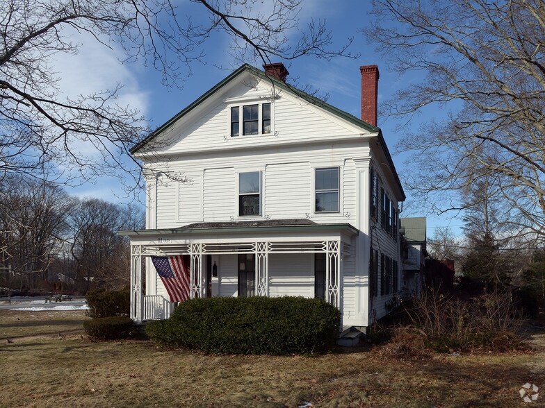 More Photos Of 200 N Main St, Attleboro Showroom For Lease