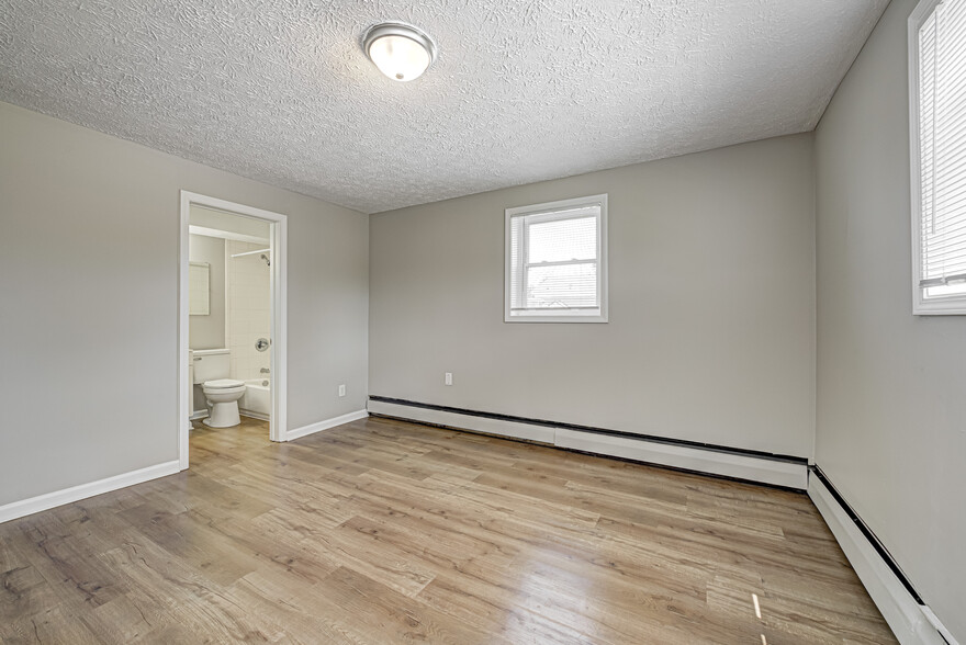 More Photos Of 10705 E Us-136, Indianapolis Apartments For Sale