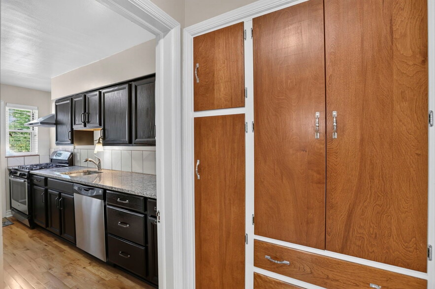 More Photos Of 802 Kenwick Rd, Columbus Apartments For Sale