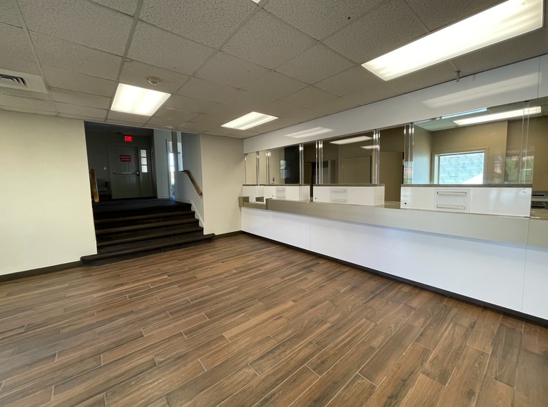 More Photos Of 223 E Main St, Marlborough Bank For Sale