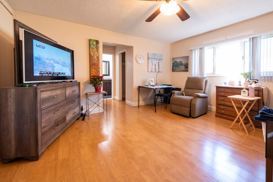 More Photos Of 621 NW 76th Ave, Plantation Assisted Living For Sale
