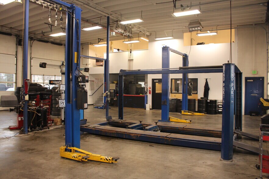 More Photos Of 200 Betz Rd, Cheney Auto Repair For Sale