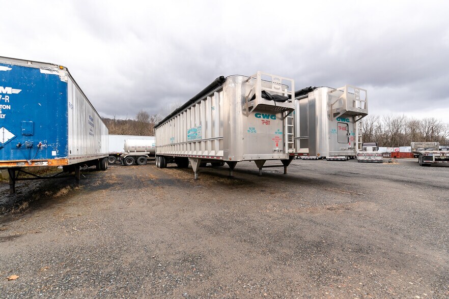 More Photos Of 56 US 46 Hwy, Columbia Distribution For Lease