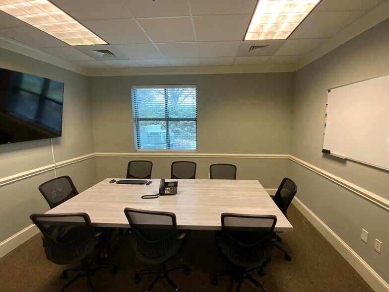 More Photos Of 13310 S Ridge Dr, Charlotte Medical For Lease