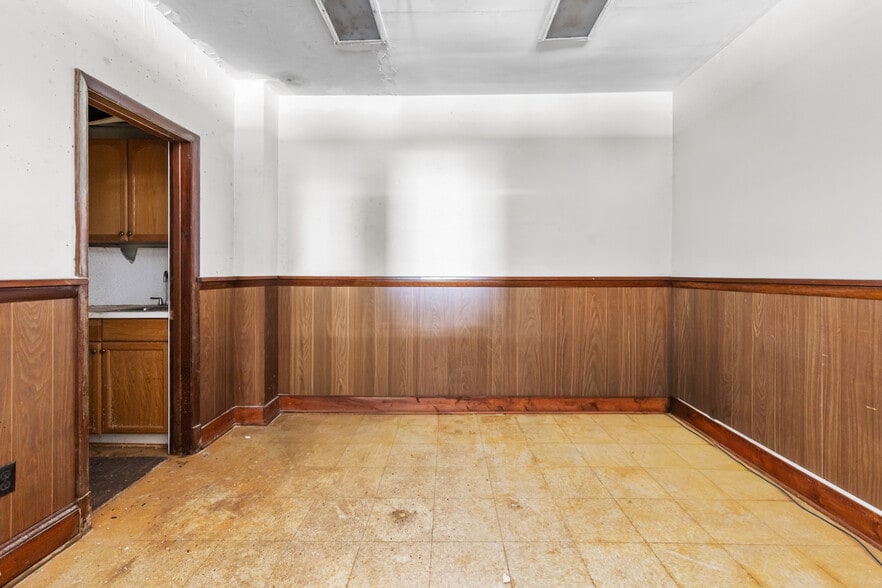 More Photos Of 50 Hulmeville Ave, Penndel Warehouse For Sale