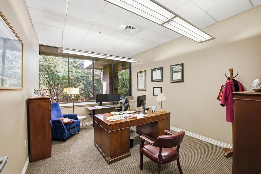 More Photos Of 68031 Capital Trace Row, Mandeville Office For Lease