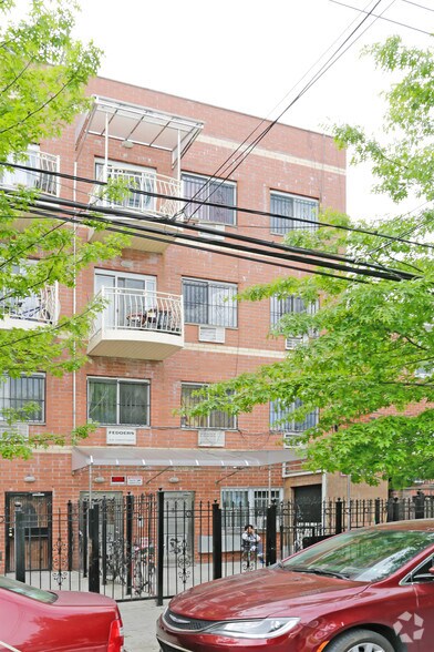 More Photos Of 10018 40th Rd, Corona Apartments For Sale