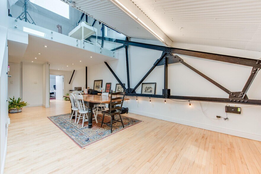 More Photos Of 29 Fraser Ave, Toronto Light Manufacturing For Sale