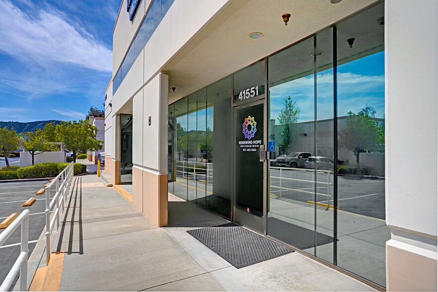 More Photos Of 41551 Date St, Murrieta Light Manufacturing For Sale