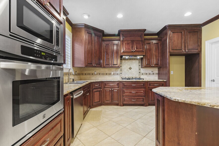 More Photos Of 22321 Mossy Oaks Rd, Spring Land For Sale